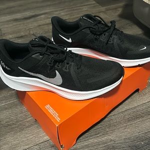 Nike Quest 4